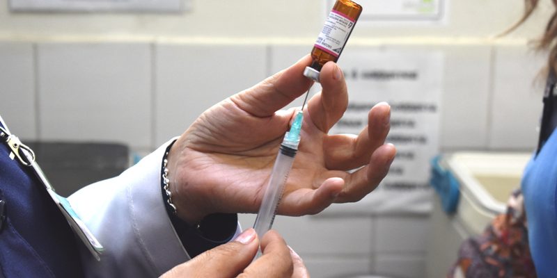 Vacunatorio móvil continuará desarrollando operativos en San Esteban para facilitar acceso de vecinos de sectores alejados