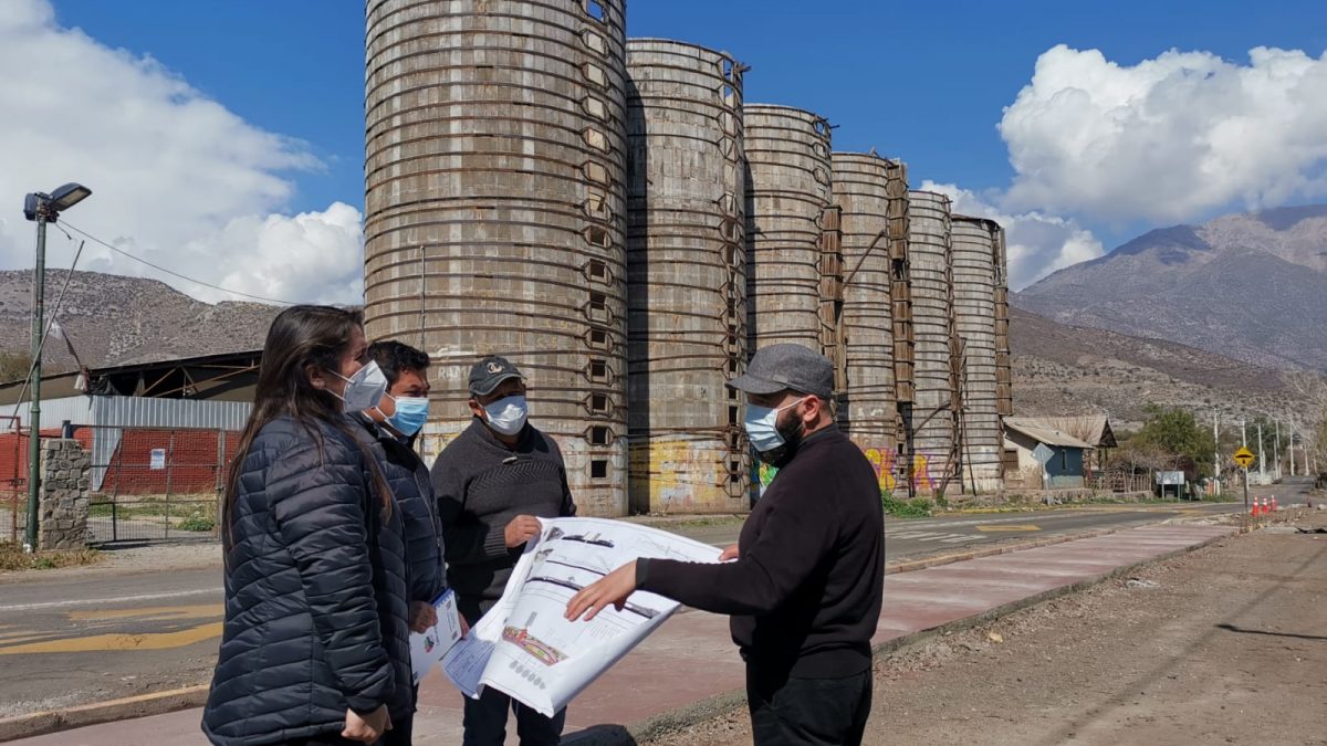 Recuperan entorno de Los Silos de San Vicente con construcción de paseo peatonal