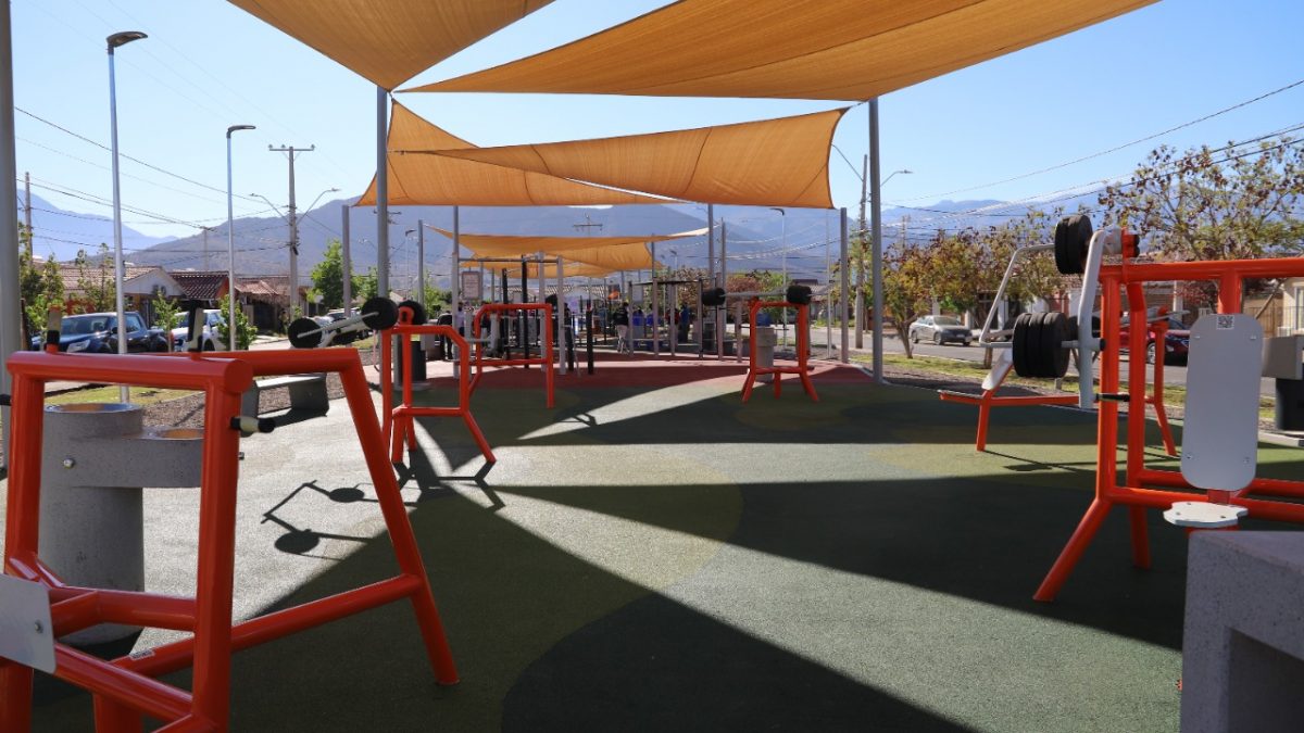 Plaza Elige Vivir Sano Los Andes ya está entregada a la comunidad