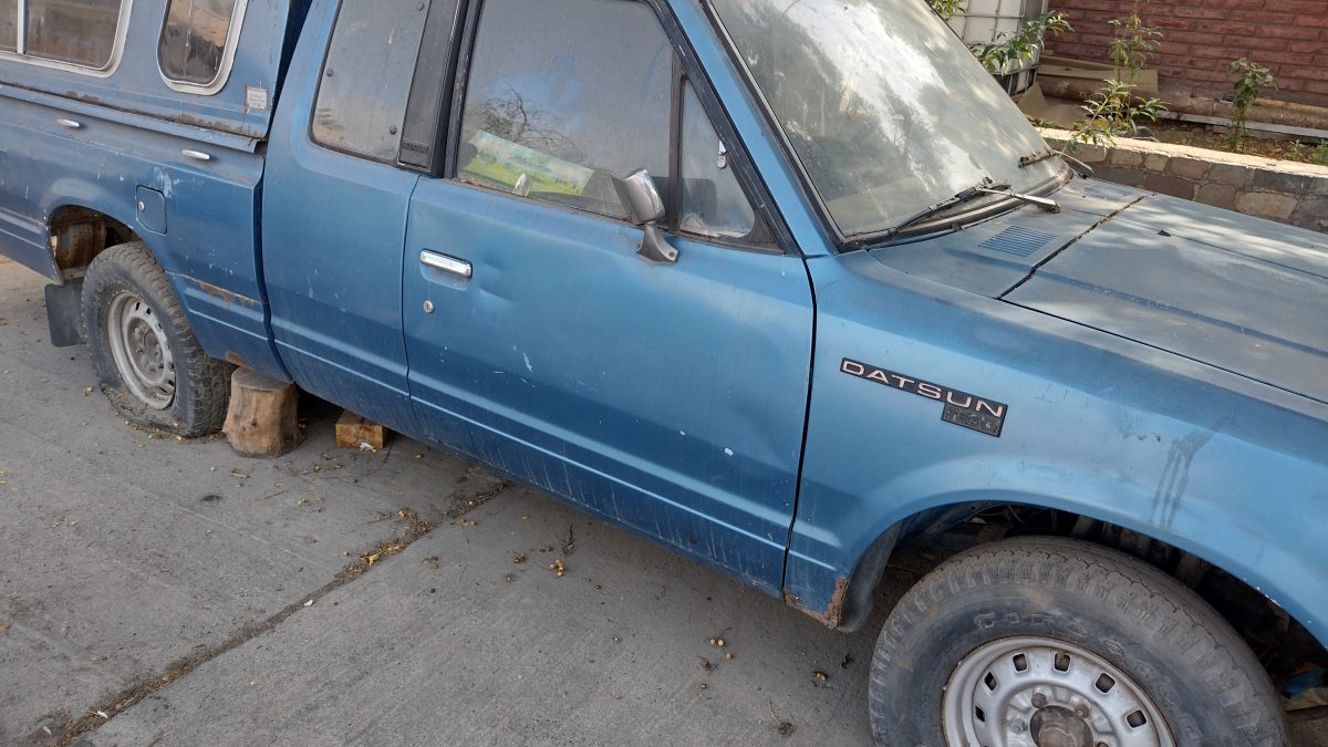 Equipo de Seguridad Pública de Los Andes realiza un plan de acción para disminuir autos abandonados en la vía pública