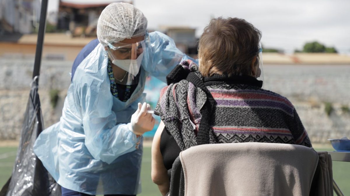 Estrategia de vacunación COVID e Influenza en horarios extendidos del área de Salud municipal de Valparaíso arroja resultados positivos en aumento de cobertura