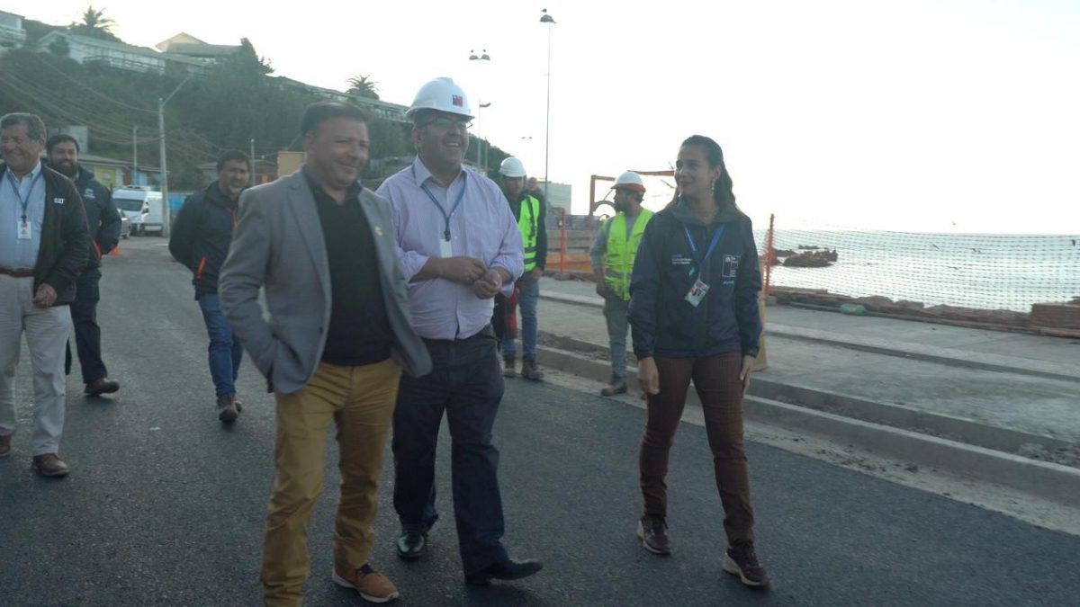 Director de Serviu, seremi Minvu y alcalde de Concón inspeccionan avance de 75% de las obras del proyecto mejoramiento de borde costero Reñaca -Concón