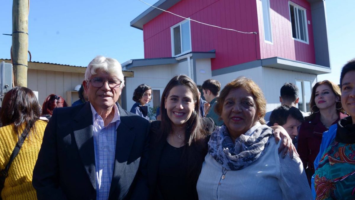 <strong>Alcaldesa Ripamonti destacó trabajo que permitió inaugurar primera vivienda definitiva en Forestal luego del gran incendio de Viña del Mar</strong>