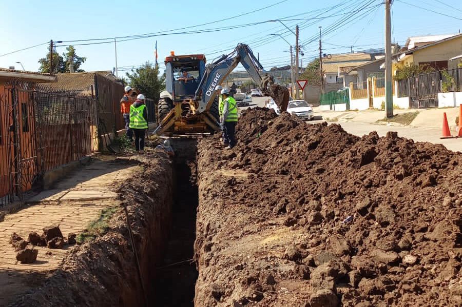 Renovaciones de redes de Esval beneficiarán a cerca de 3 mil familias de San Antonio