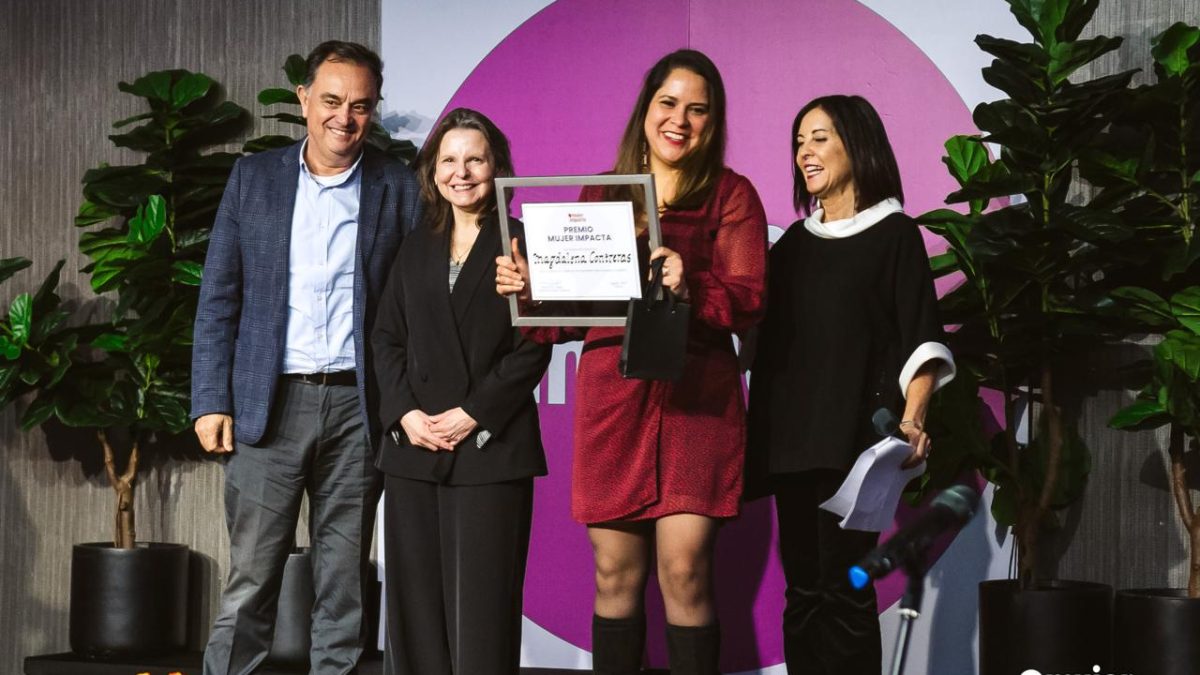 Diez emprendedoras sociales reciben el Premio Mujer Impacta 2023