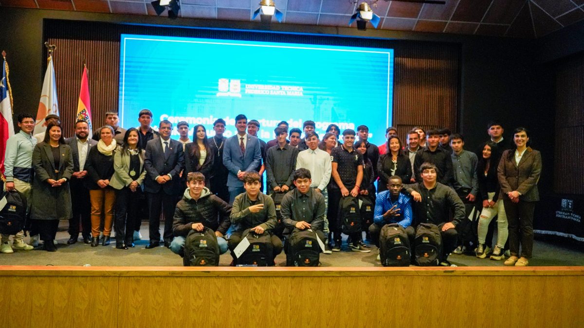 37 nuevos jóvenes inician sus estudios universitarios en el programa Técnicos del Futuro de Codelco Ventanas