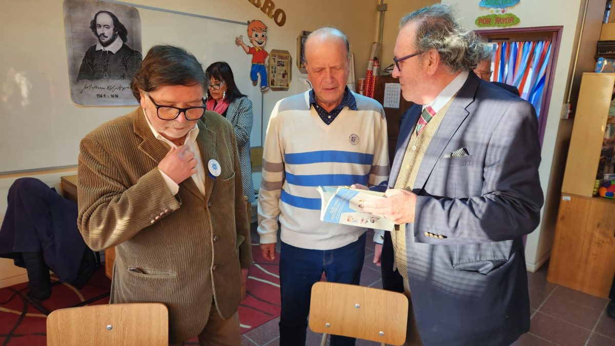 CEIA fortalece la educación de adultos con proyecto literario junto a Fundación Mutare y Sociedad de Escritores