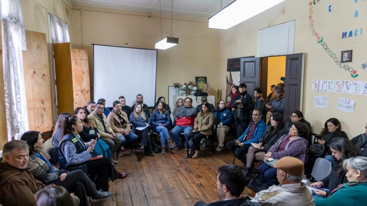 Comprometen apoyo para reactivar sector del Barrio Puerto