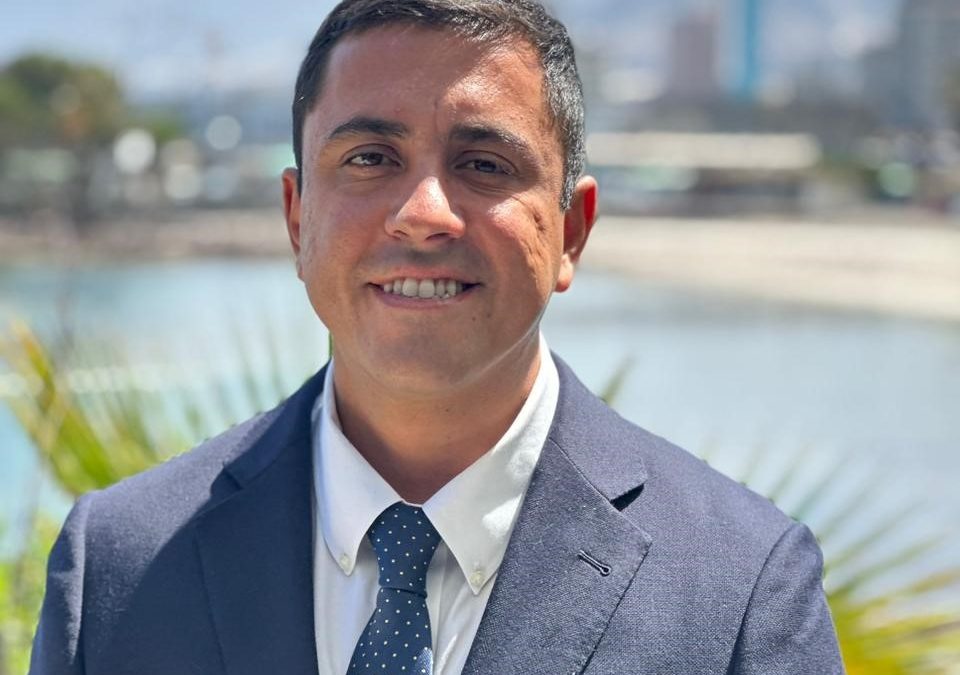Alonso Fernández: Seguridad con IA en comunidades educativas de Antofagasta