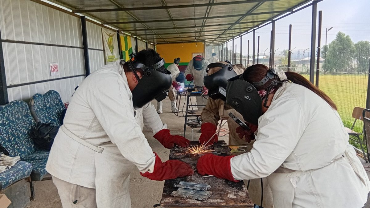Curso de soldadura fortalece capacidades laborales en localidad de San Pedro
