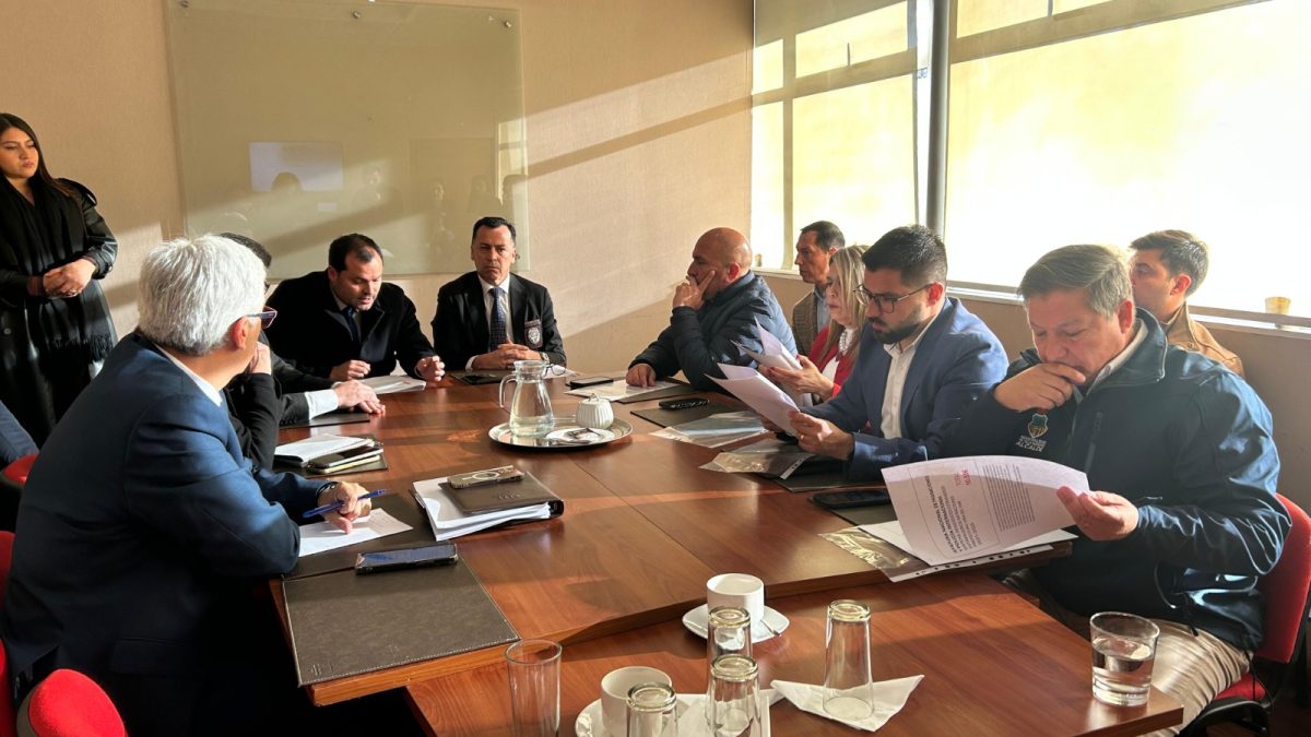 Alcaldes de Marga Marga coordinan trabajo con PDI por Seguridad provincial